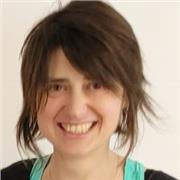 Soy bilingüe española. Soy maestra de educación primaria titular en la enseñanza pública en Francia desde hace 9 años. Trabajé en España de profesora de francés con niños, adolescentes y adultos. Los preparé para exámenes de francés (DELF, selectividad)